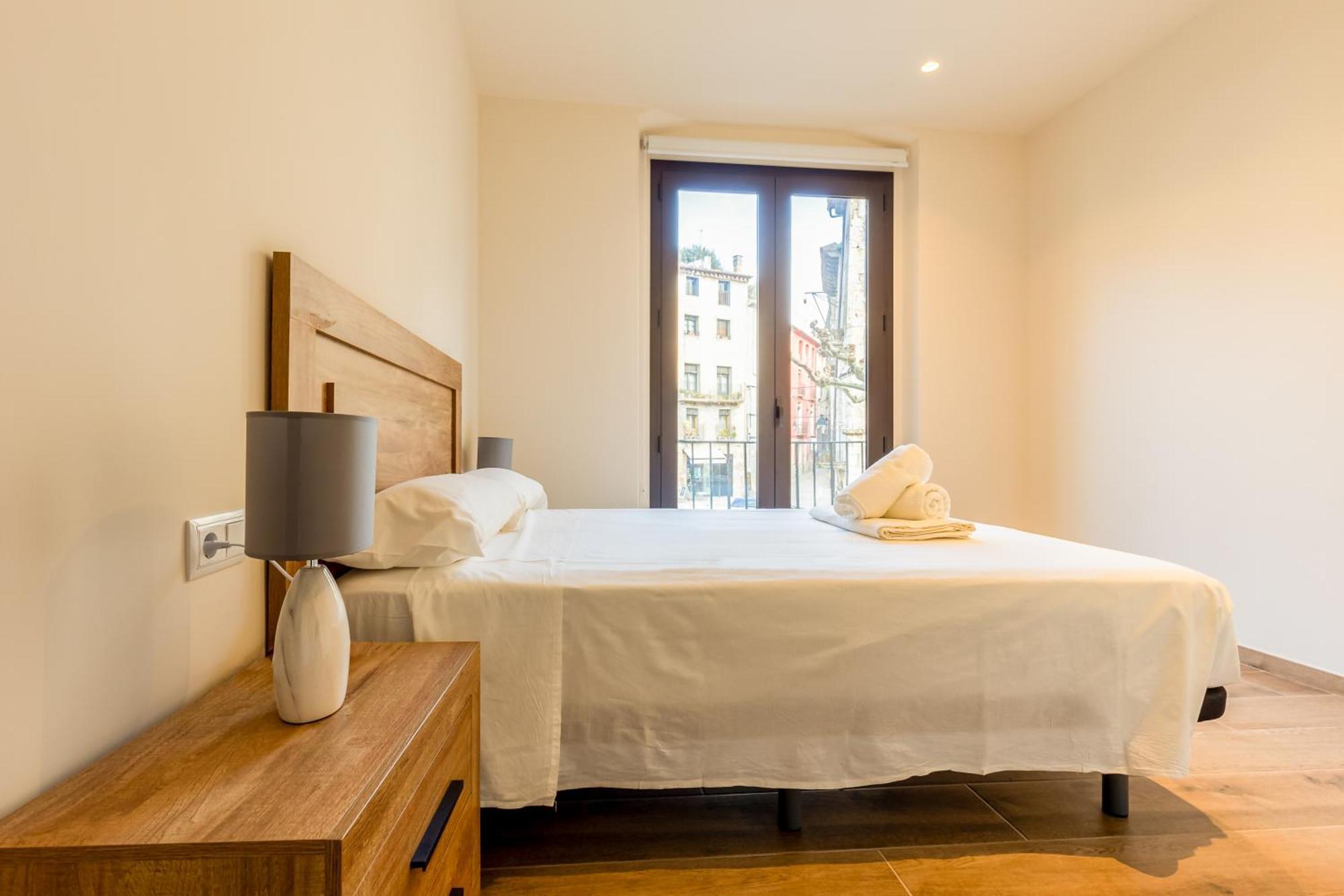 Can Cintet 1 Apartamento En La Plaza De Besalú Zewnętrze zdjęcie